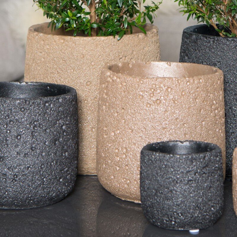 Keramikas puķu pods ISODON 14 x 12,5(A) cm, melns cena un informācija | Puķu podi | 220.lv