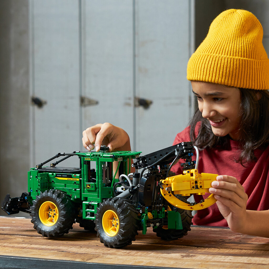 42157 LEGO® Technic Kokapstrādes mašīna „John Deere 948L-II“ cena un informācija | Konstruktori | 220.lv