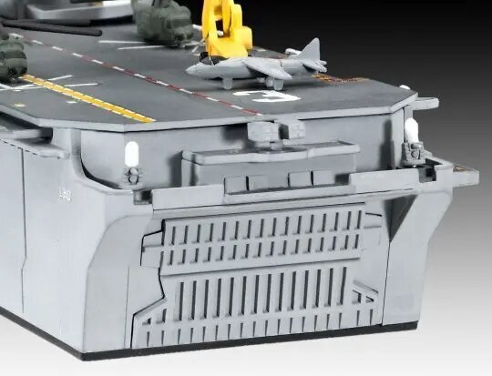 ASV Navy Assault Carrier 1/700 plastmasas modelis cena un informācija | Konstruktori | 220.lv