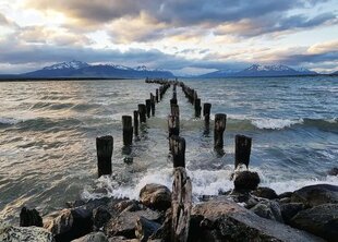 2D puzle 1000 gabali Puerto Natales, Čīle cena un informācija | Puzles, 3D puzles | 220.lv