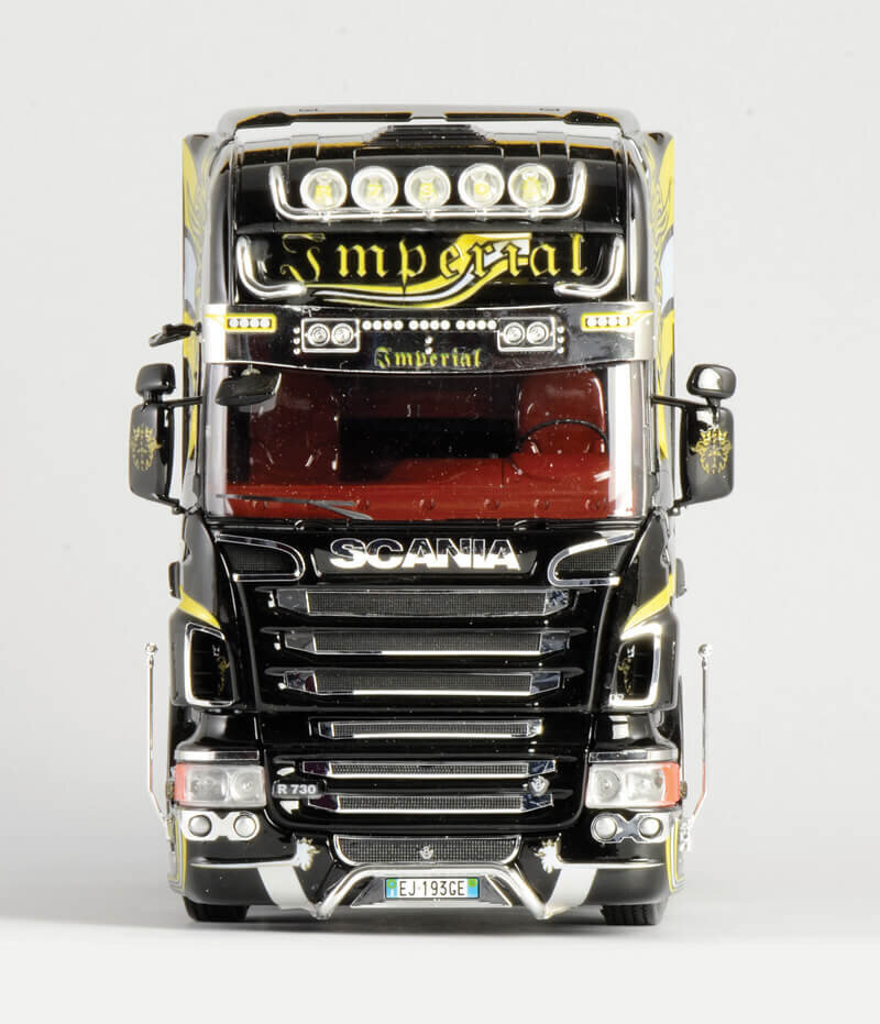 Italeri - Scania R730 V8 "Imperial", 1/24, 3883 cena un informācija | Kolekcionējamie modeļi | 220.lv