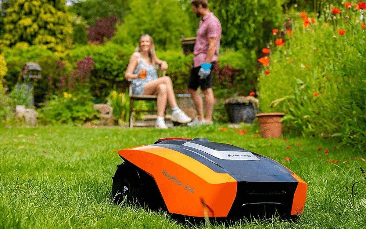 Zāles pļaušanas robots Yard Force YF-RE260 cena un informācija | Zāles pļāvēji roboti | 220.lv