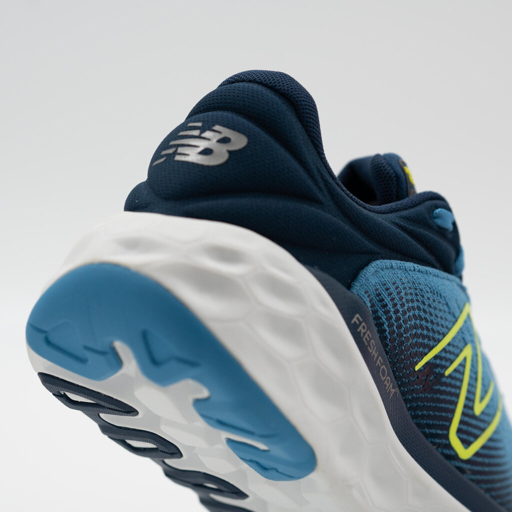 Sporta skriešanas apavi New Balance Fresh Foam цена и информация | Sporta apavi vīriešiem | 220.lv