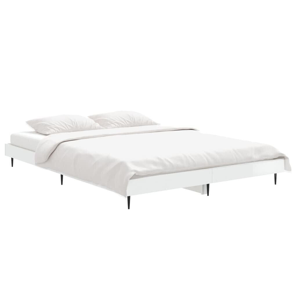 vidaXL gultas rāmis, spīdīgi balts, 140x190 cm, inženierijas koks cena un informācija | Gultas | 220.lv