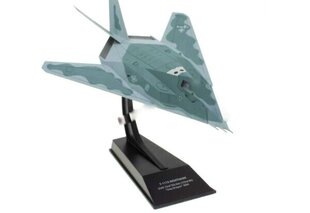 F-117A NIGHTHAWK USAF 53rd TEG Det.1/53rd WG Gray Dragon 2004 Hachette 1:100 FLA059 цена и информация | Коллекционные модели автомобилей | 220.lv