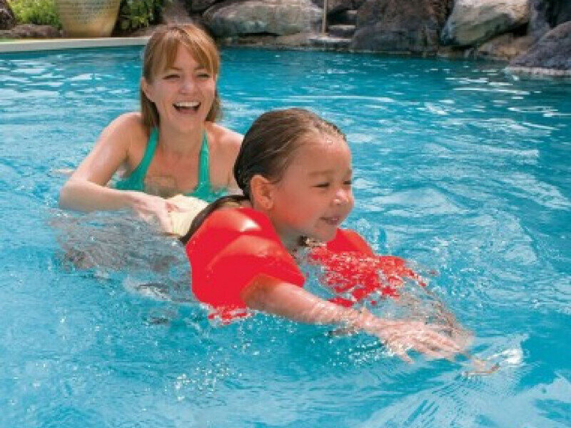 Bērnu peldēšanas uzroces 2gab. Intex Wet Set cena un informācija | Piepūšamās rotaļlietas un pludmales preces | 220.lv