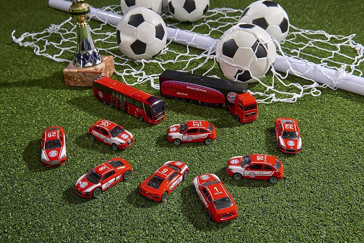 Komplekts Majorette FC Bayern Munich 5-car resorach cena un informācija | Rotaļlietas zēniem | 220.lv