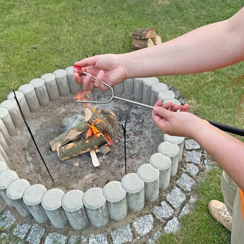 Teleskopiski ugunskura kociņi grilam, 4 gab cena un informācija | Ugunskura katli, trauki un galda piederumi  | 220.lv