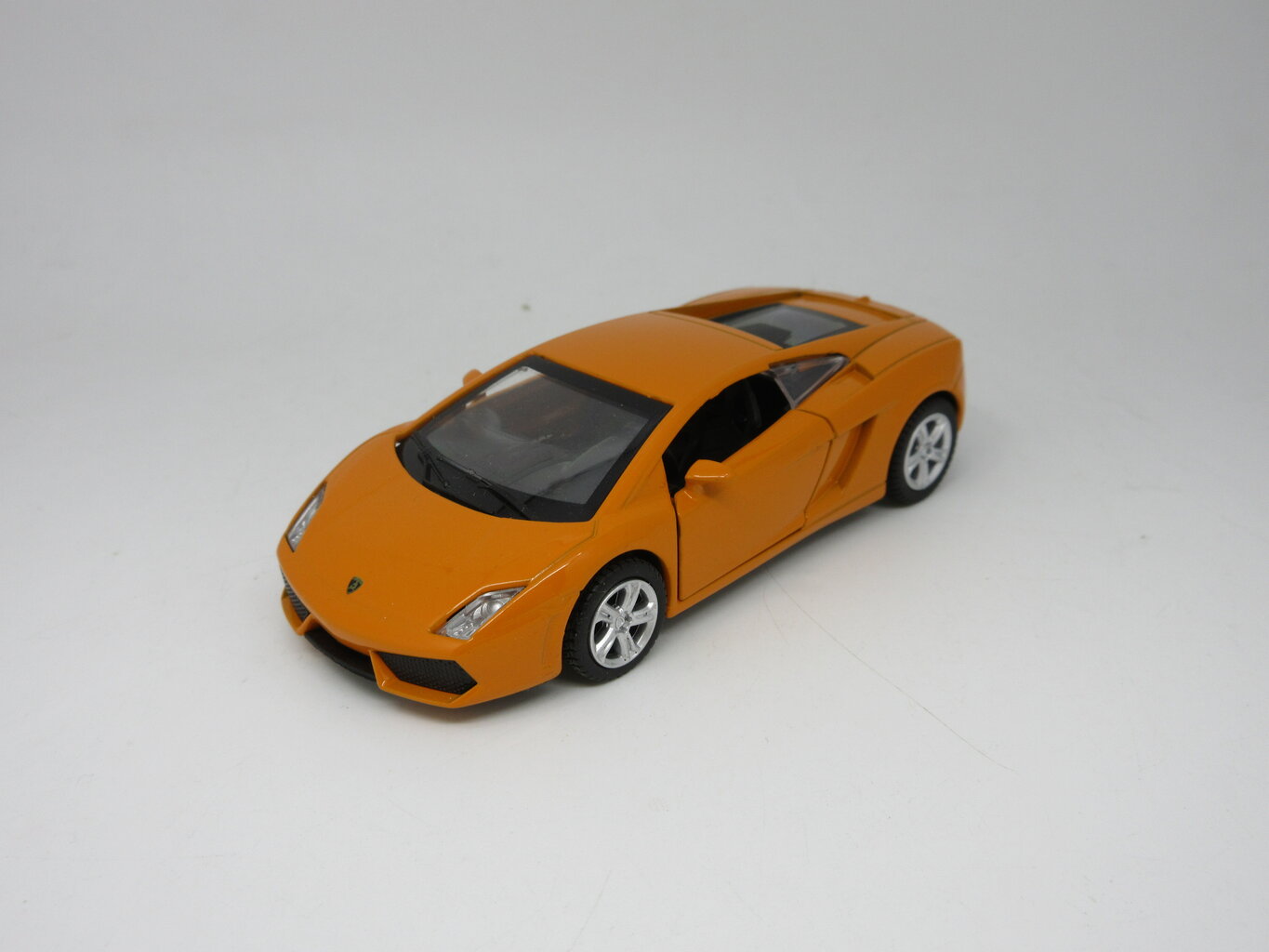 MSZ Miniatūrais modelis Lamborghini Gallardo LP560-4, izmērs 1:43 cena un informācija | Rotaļlietas zēniem | 220.lv