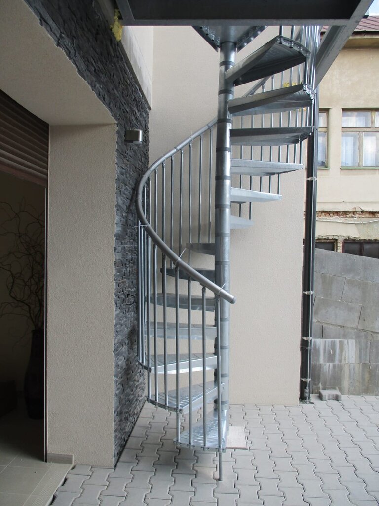 Spirālveida kāpnes Minka Rondo Zink plus 303 cm цена и информация | Kāpnes | 220.lv