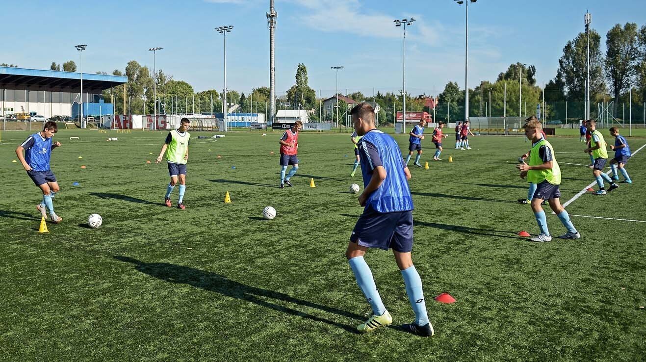 Konuss ar caurumiem Yakima Sport, 23 cm, oranžs cena un informācija | Piederumi un aksesuāri trenažieriem | 220.lv