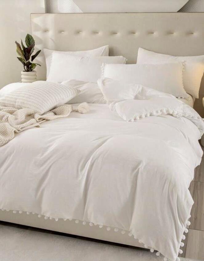 Pom Pom Decor gultas veļas komplekts (264x229 cm), 3 daļas, balta cena un informācija | Gultas veļas komplekti | 220.lv