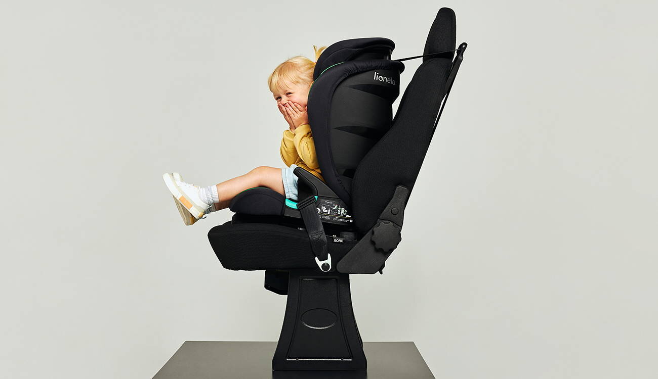 Autokrēsliņš Lionelo Hugo i-Size, 15-36 kg, Black Carbon cena un informācija | Autokrēsliņi | 220.lv