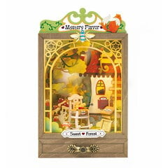 Rolife Sweet Forest DIY Dollhouse Box Theater DS026 цена и информация | Конструкторы и кубики | 220.lv