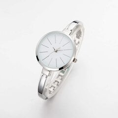 Luksusa sieviešu dāvanu komplekts "NUOVO", kurā ietilpst sieviešu pulkstenis un spīdīga rokassprādze ar kristāliem cena un informācija | Sieviešu pulksteņi | 220.lv