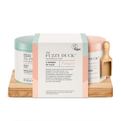 Dāvanu komplekts sievietēm Baylis & Harding The Fuzzy Duck Cotswold Spa A Moment of Calm: vannas kristāli 400 g + ķermeņa sviests 400 g + koka liekšķere цена и информация | Кремы, лосьоны для тела | 220.lv