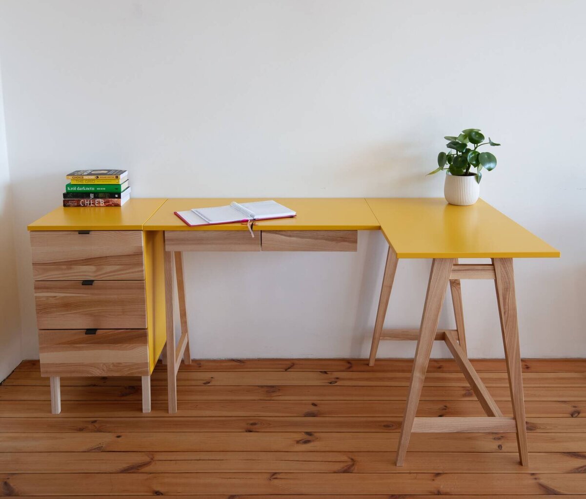 Stūra galds Luka labā puse, 135x85 cm, balts цена и информация | Datorgaldi, rakstāmgaldi, biroja galdi | 220.lv