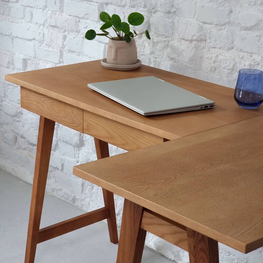 Stūra galds Luka labā puse, 135x85 cm, brūns cena un informācija | Datorgaldi, rakstāmgaldi, biroja galdi | 220.lv