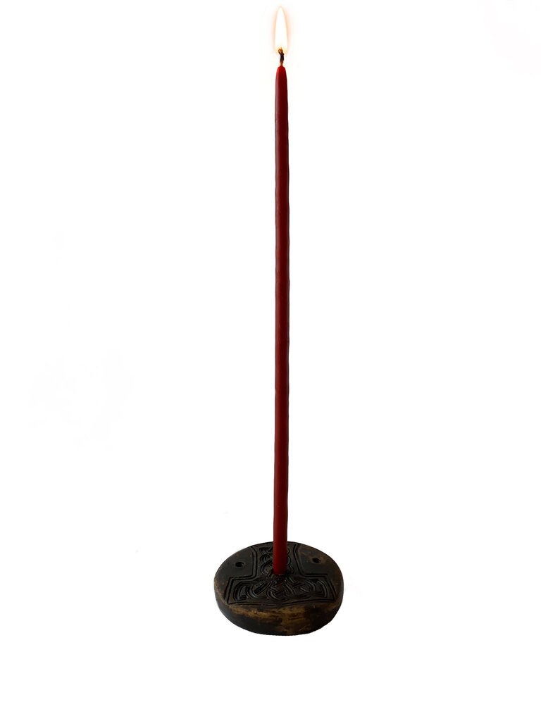 Dabīgā bišu vaska sveces 15 gab., 25cm, sarkanas. cena un informācija | Sveces un svečturi | 220.lv