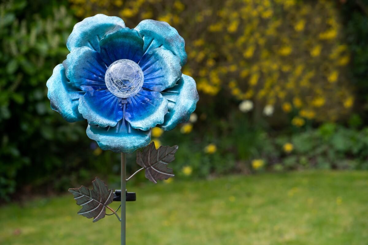 Dārza piederums Blue Poppy ar saules lampu cena un informācija | Dārza dekori | 220.lv