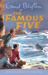 Famous Five: Five Go Down To The Sea: Book 12 New edition cena un informācija | Grāmatas pusaudžiem un jauniešiem | 220.lv