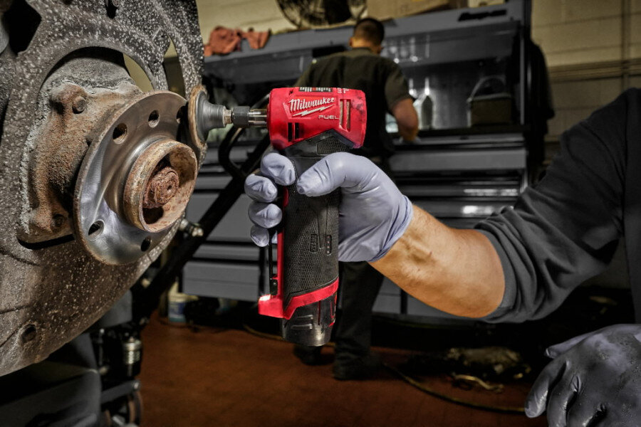 Akumulatora leņķa slīpmašīna Milwaukee tools M12 FDGA-0, 4933471438&MW cena un informācija | Slīpmašīnas | 220.lv