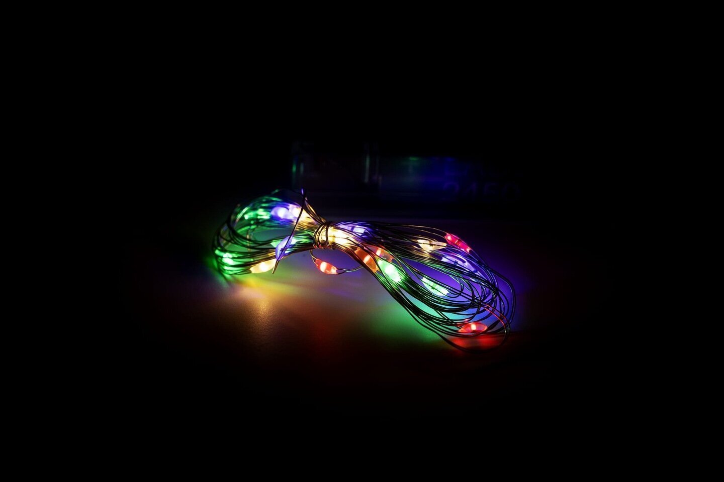 Ziemassvētku virtene, 2 m, 20 gaismas diode cena un informācija | Ziemassvētku lampiņas, LED virtenes | 220.lv