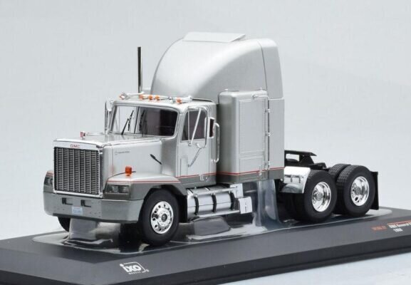 GMC General SBFA 1988 Silver/Grey Metallic TR166 IXO 1:43 cena un informācija | Kolekcionējamie modeļi | 220.lv