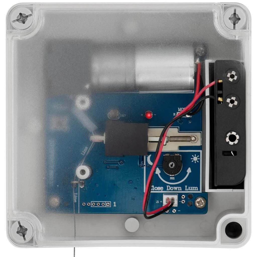 Ar akumulatoru darbināms automātiskais vistu kūts durvju atloks ar gaismas sensoru cena un informācija | Preces lauksaimniecības dzīvniekiem | 220.lv