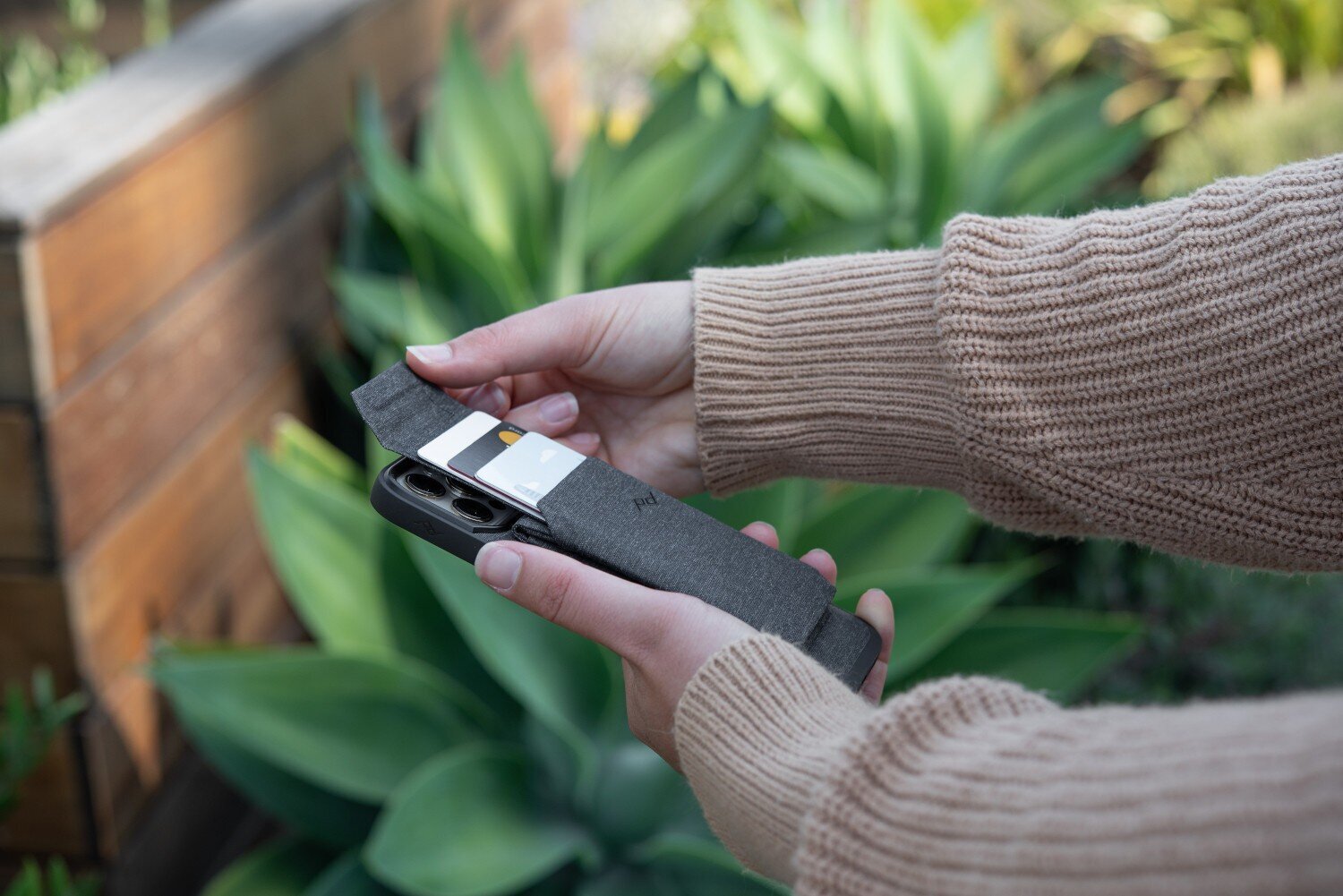 Peak Design mobilā maka statīvs, salvija cena un informācija | Telefonu vāciņi, maciņi | 220.lv