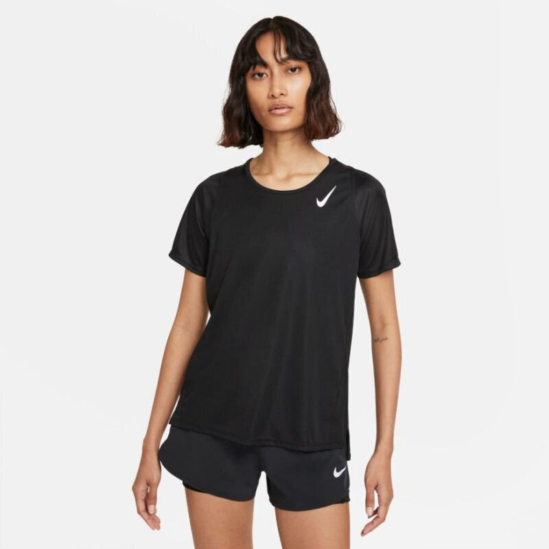 T-krekls sievietēm Nike, melns цена и информация | Sporta apģērbs sievietēm | 220.lv