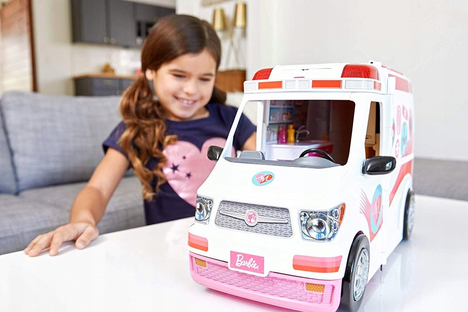 Mobilā klīnika 2in1 Barbie Ambulance, balta/rozā цена и информация | Rotaļlietas meitenēm | 220.lv