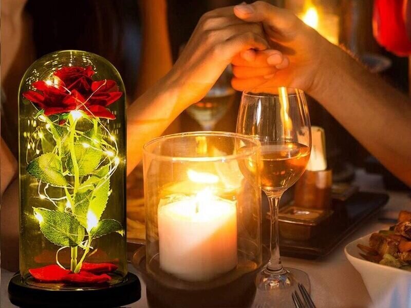 Mūžīgā roze stiklā ar LED gaismu, sarkana cena un informācija | Stabilizētās rozes, augi | 220.lv