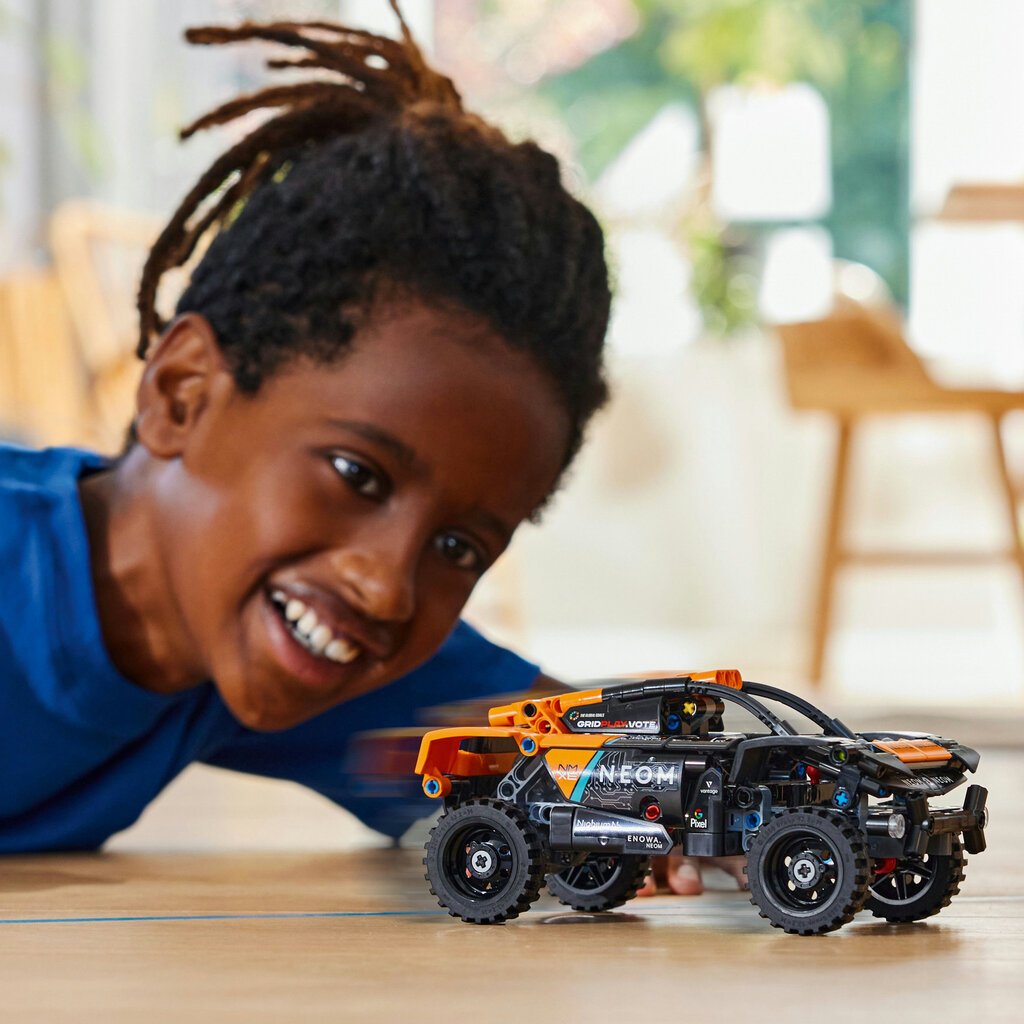 42166 LEGO® Technic NEOM McLaren Extreme E Race Car цена и информация | Konstruktori | 220.lv