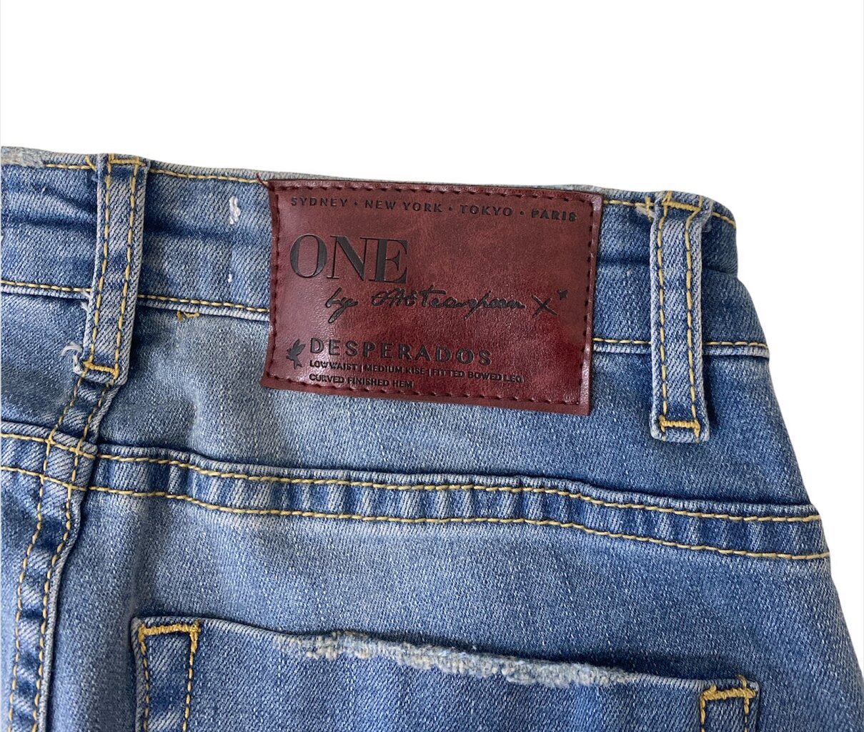 One Teaspoon Denim Collection Sievietes Desperados 19146A sašaurināti džinsi Gaiši zils mazgāti zilā krāsā 26, cena un informācija | Sieviešu džinsi | 220.lv