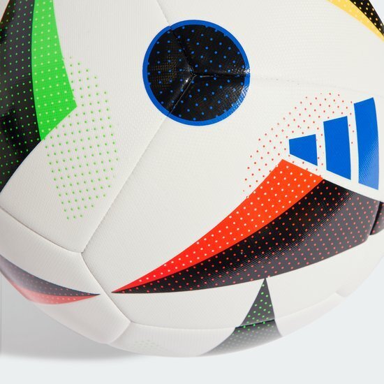 Futbola bumba Adidas Euro24 IN9366, dažādu krāsu цена и информация | Futbola bumbas | 220.lv