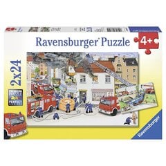 Puzle Ravensburger Ugunsgrēka dzēšana, 2x24 d. cena un informācija | Puzles, 3D puzles | 220.lv