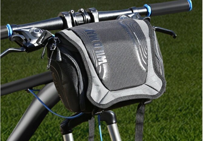 Ūdensnecaurlaidīga velosipēda soma H8, melna cena un informācija | Citi velo piederumi un aksesuāri | 220.lv