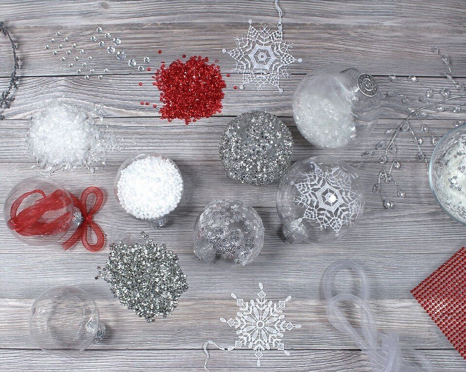 Plastmasas caurspīdīga Ziemassvētku eglītes rotaļlieta, 6 cm цена и информация | Ziemassvētku dekorācijas | 220.lv