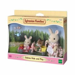 Figūru komplekts Sylvanian Families Babies Ride and Play cena un informācija | Rotaļlietas meitenēm | 220.lv