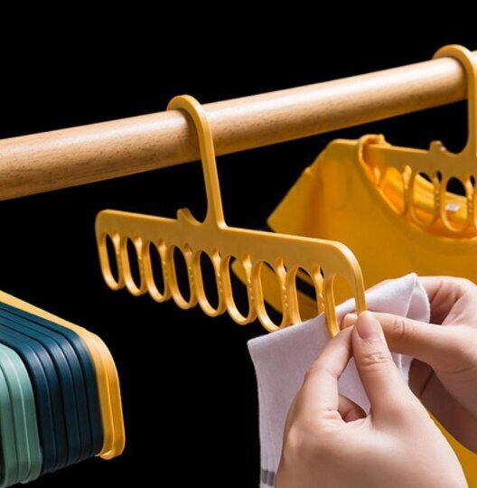 Apakšveļas pakaramais, zeķes/ daudzfunkcionālais drēbju organizators - dzeltens цена и информация | Pakaramie un apģērbu maisi | 220.lv