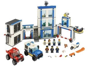 60291 LEGO® City Community Семейный дом цена и информация | Конструкторы и кубики | 220.lv