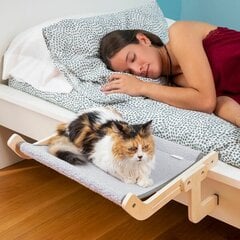 Подвесной кошачий гамак возле кровати цена и информация | Лежаки, домики | 220.lv