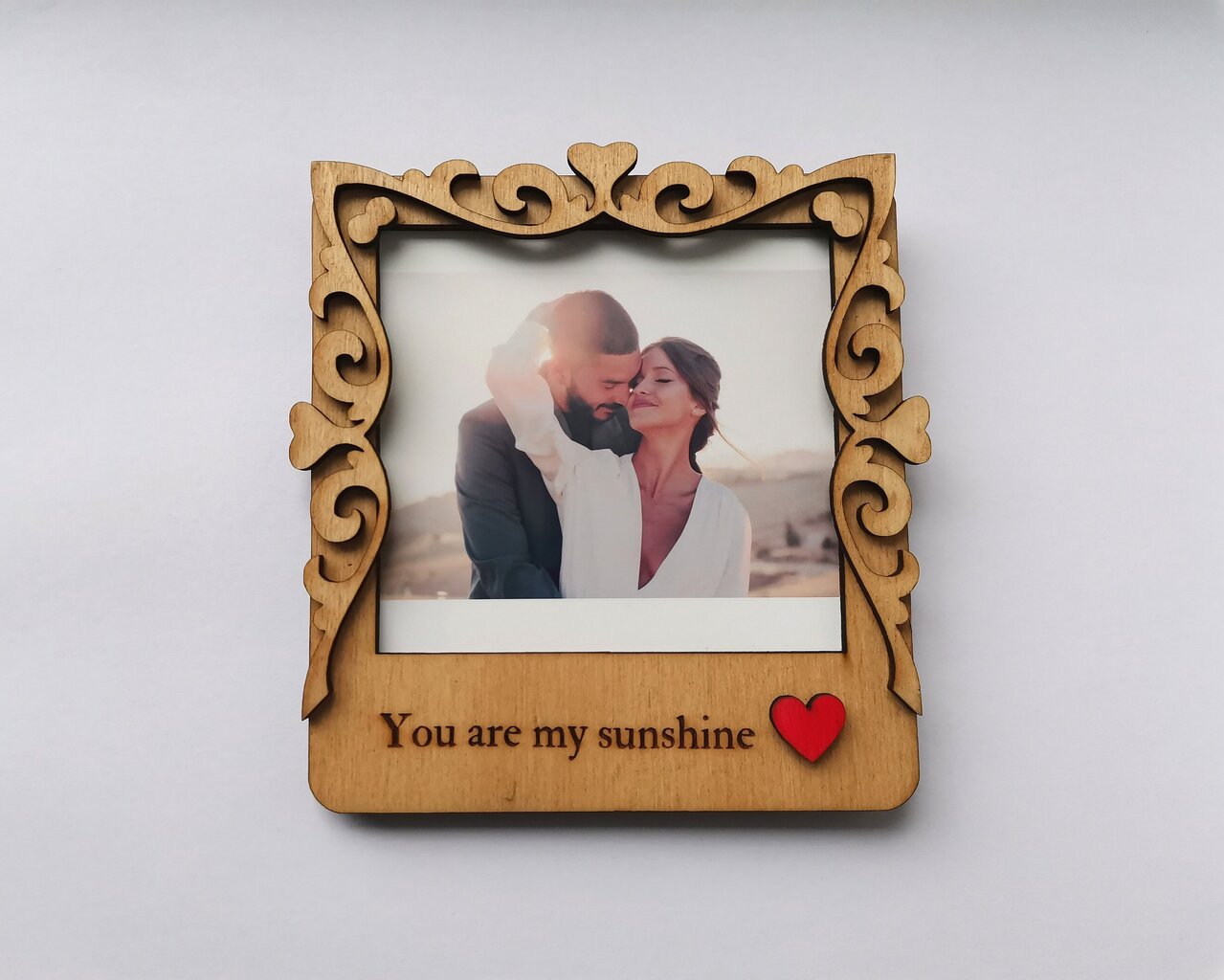 Koka foto rāmja magnēts ar gravējumu You Are My Sunshine, 12 cm, 1 gab. cena un informācija | Citas oriģinālas dāvanas | 220.lv