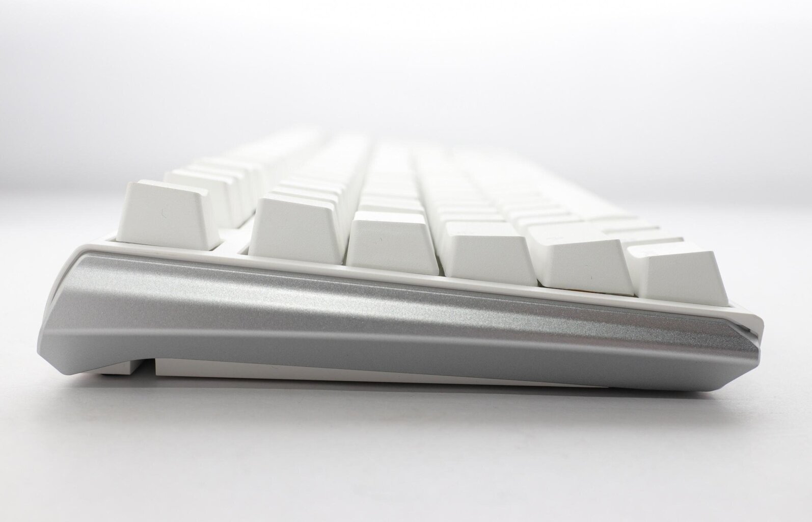 Ducky One 3 Pure White cena un informācija | Klaviatūras | 220.lv