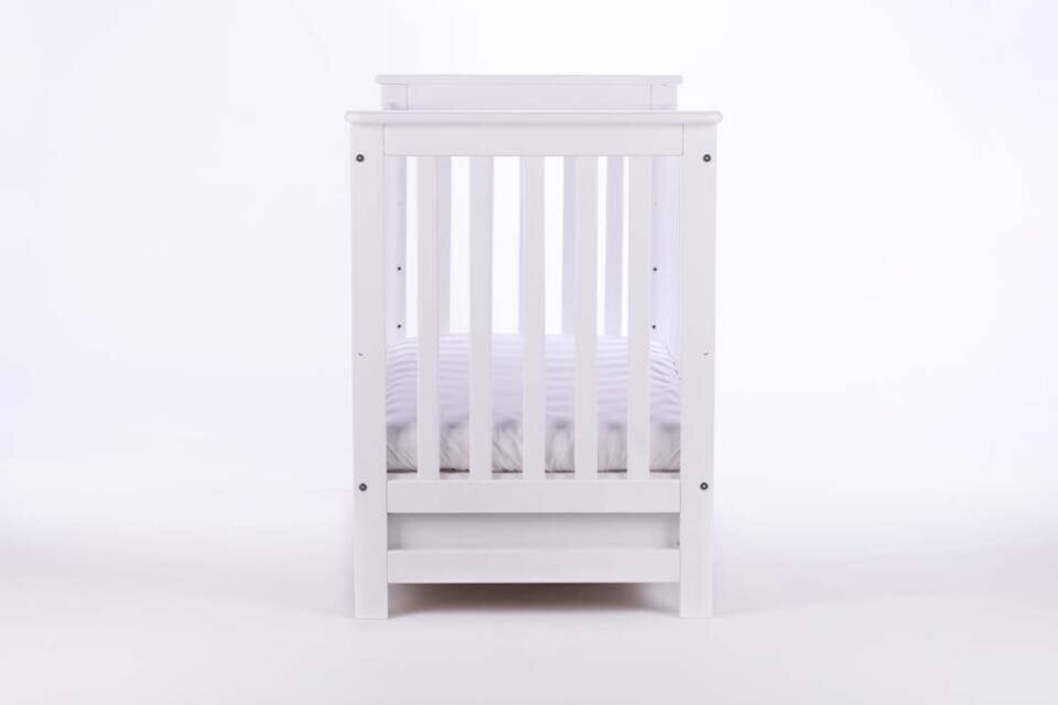 Bērnu gultiņa Petit Fox 2in1, balts cena un informācija | Zīdaiņu gultas | 220.lv
