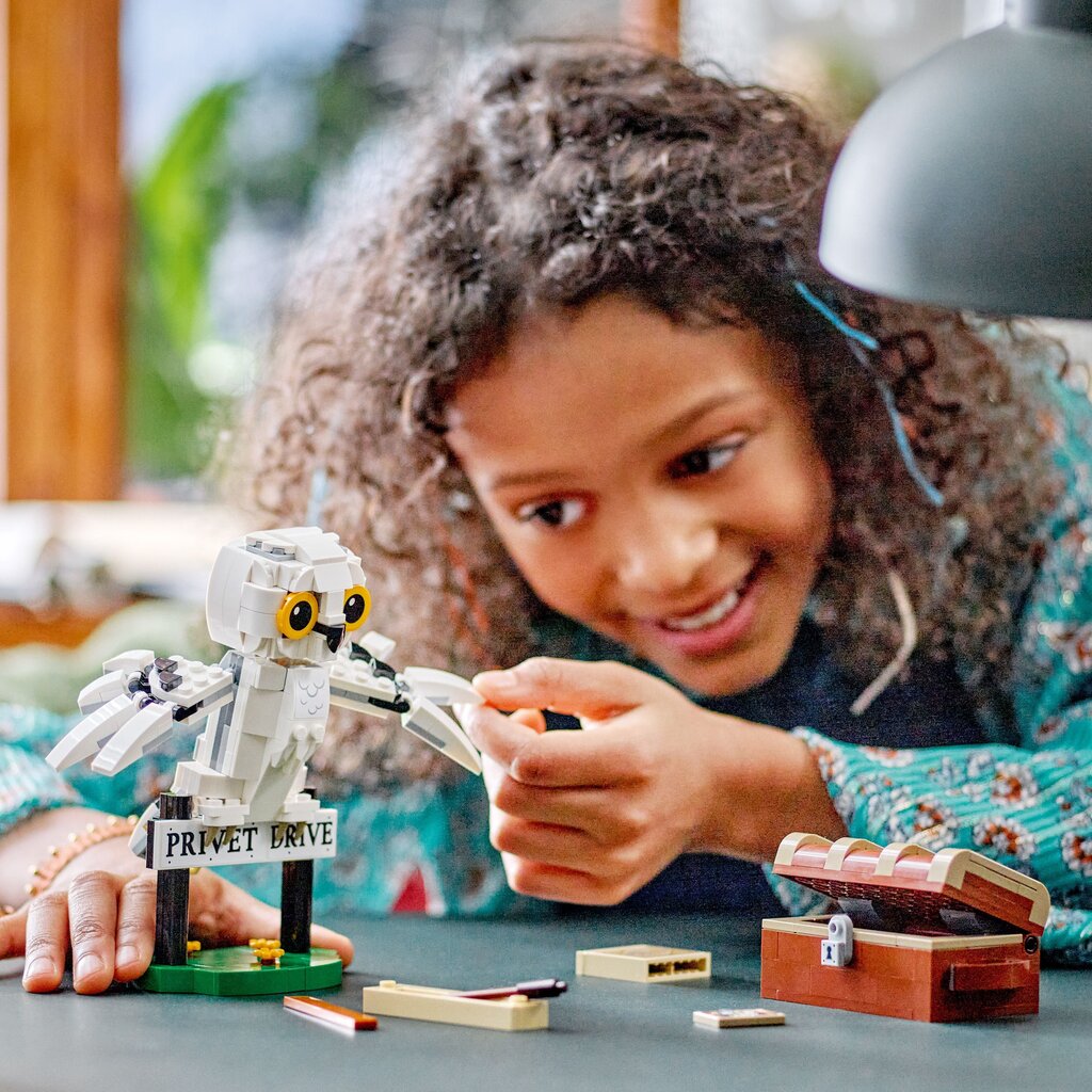76425 LEGO® Harry Potter Hedviga ceturtajā Dzīvžogu ielas mājā cena un informācija | Konstruktori | 220.lv