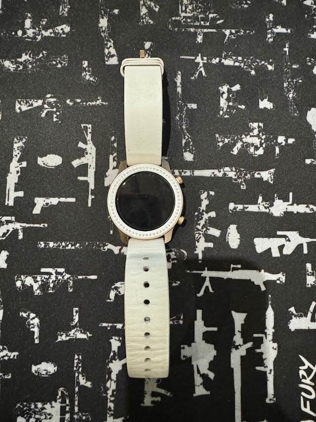 Prece ar bojājumu. Amazfit GTR Moonlight White (Glitter Edition) cena un informācija | Preces ar bojājumiem | 220.lv