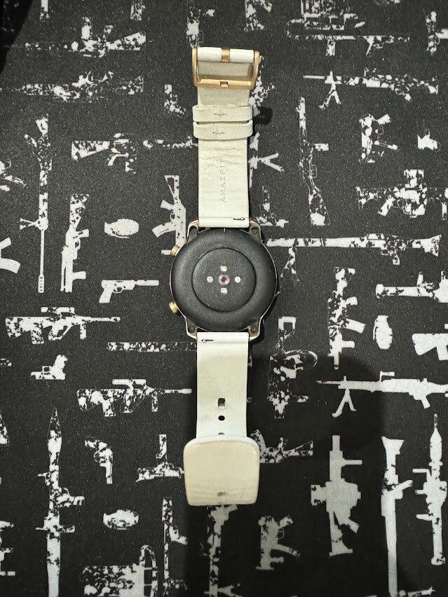 Prece ar bojājumu. Amazfit GTR Moonlight White (Glitter Edition) cena un informācija | Preces ar bojājumiem | 220.lv