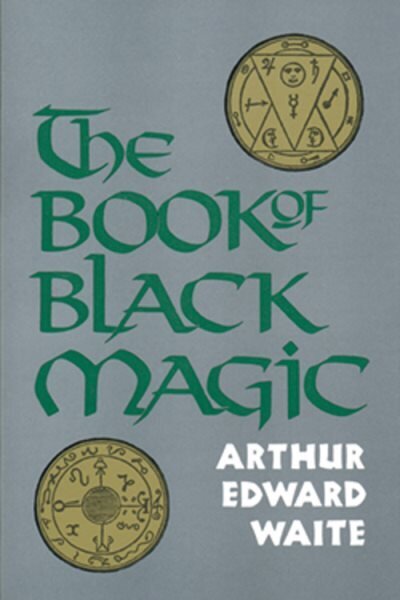 Book of Black Magic цена и информация | Pašpalīdzības grāmatas | 220.lv